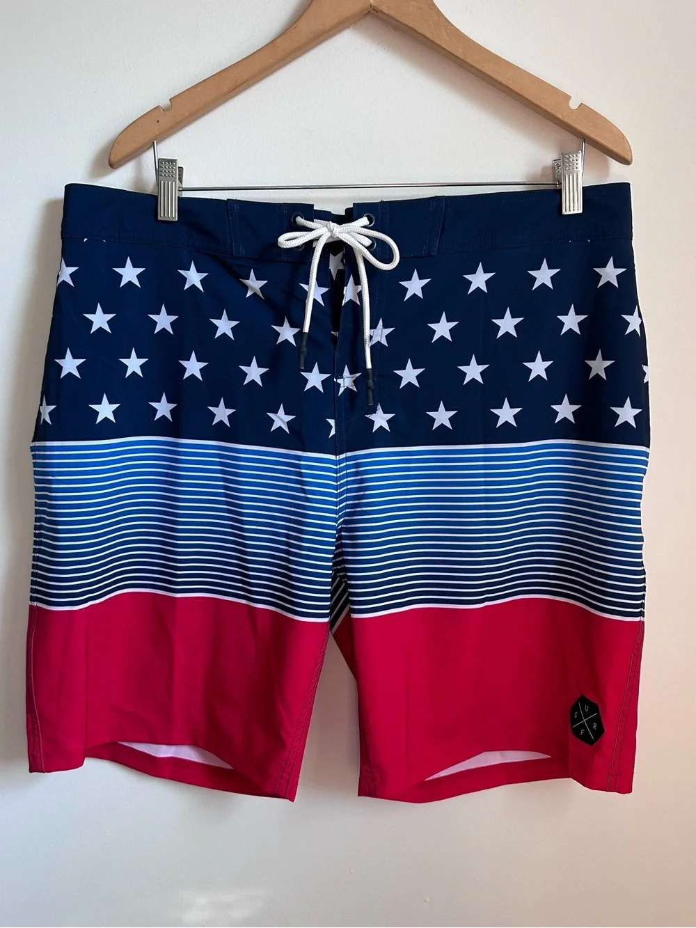 NWT USA Flag Board Shorts Patriotic Swim Trunks Men’s 36 New Boundaries